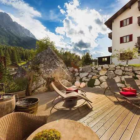 Bayern Resort Hotel - Adults only - mit Zugspitzblick - Eibsee-Nähe - Wellnessbereich - Naturpool im Sommer-2